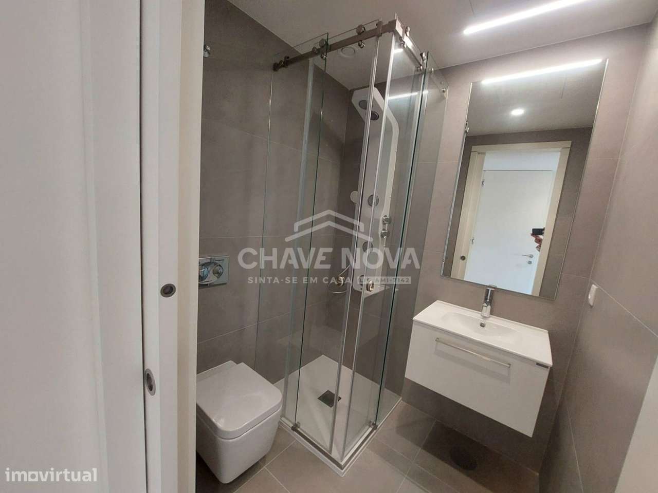 T3 Novo c/ 2 Lugares de Garagem em Canidelo - Grande imagem: 5/22