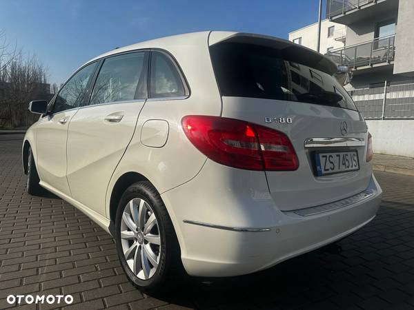 Mercedes-Benz Klasa B 180 CDI BlueEffICIENCY Edition - 8