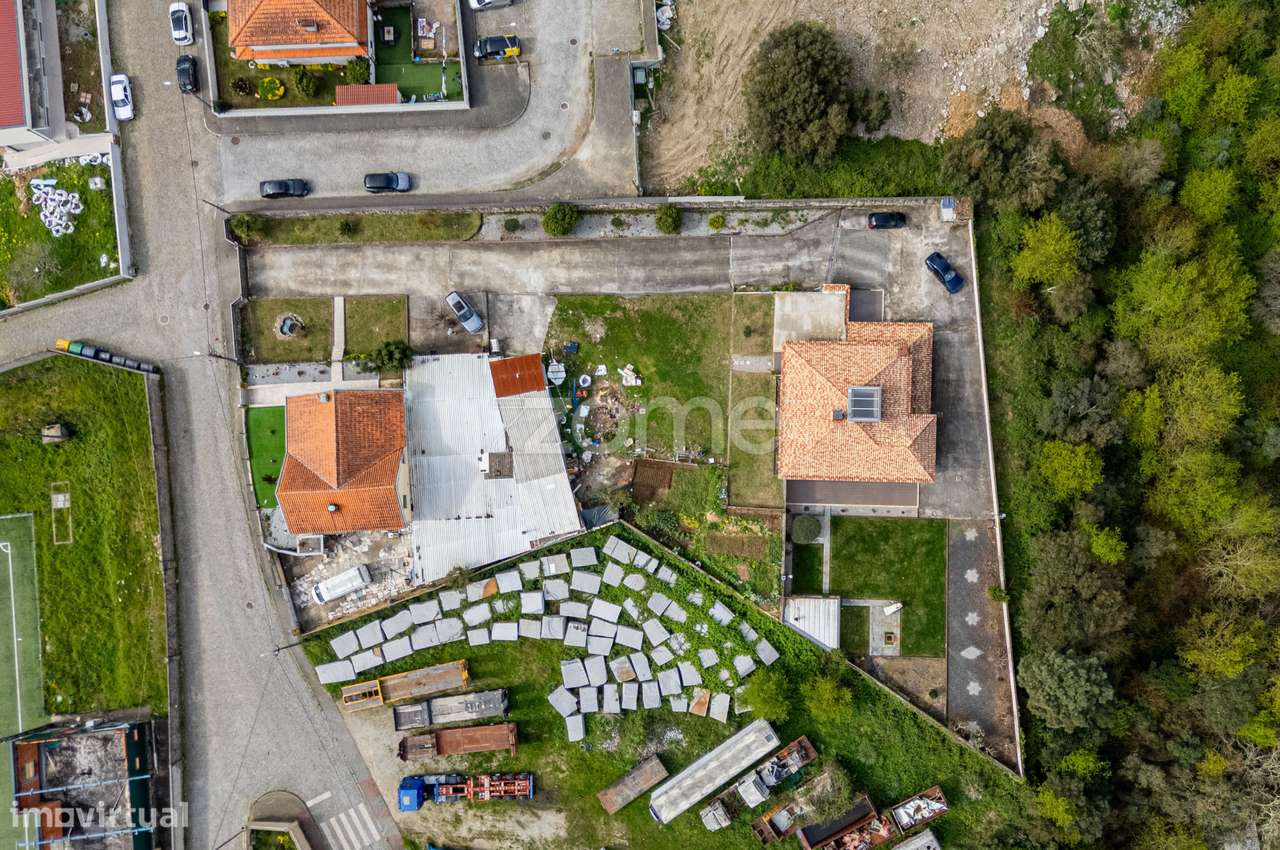 Exclusiva Moradia T3 de Luxo em Rio Mau, Penafiel - Grande imagem: 3/35