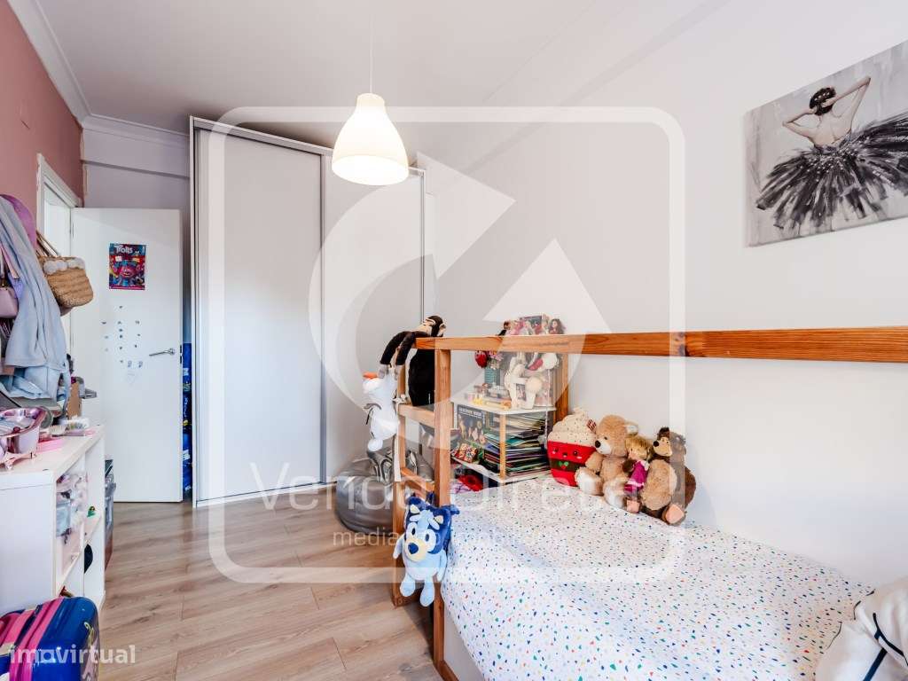 Apartamento T3 com 2 varandas no centro de Setúbal.-22