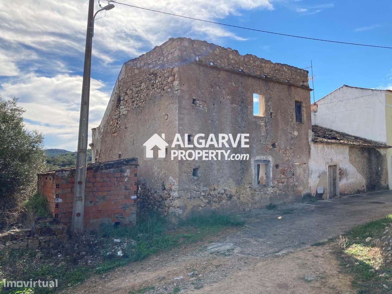 Quinta c/ ruina para renovar com vista de campo - Grande imagem: 2/13