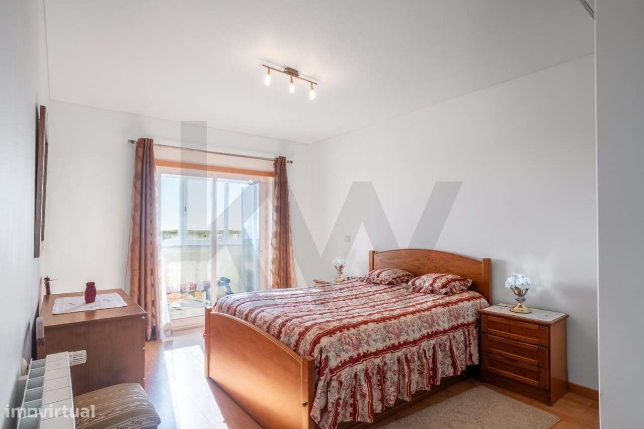 T3 com Box, Arrecadação, 3 Varandas e Vista Rio – Quinta da Piedade, 2-7