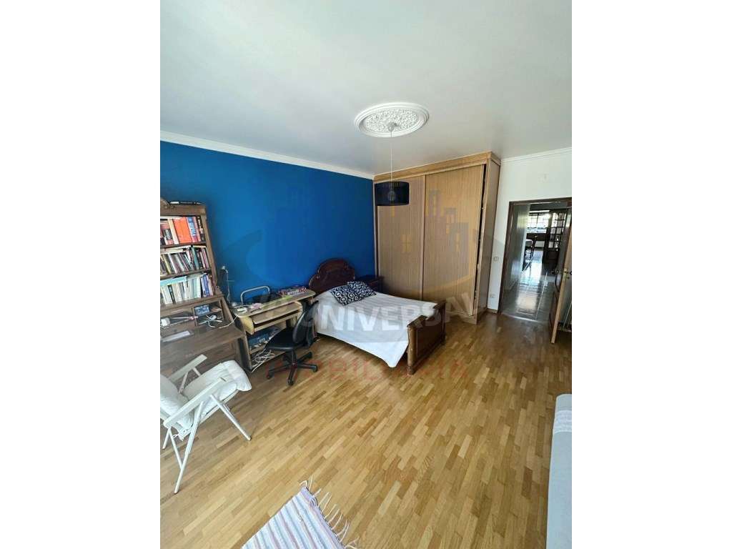 MORADIA T6 VENDA COM ESPAÇO COMERCIAL E RESIDENCIAL , A 10 MINUTOS ...-9