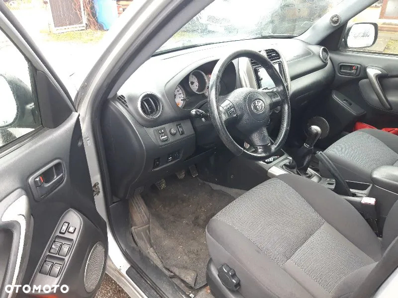 Toyota RAV4 2.0 VVT-i 4x4 - 8