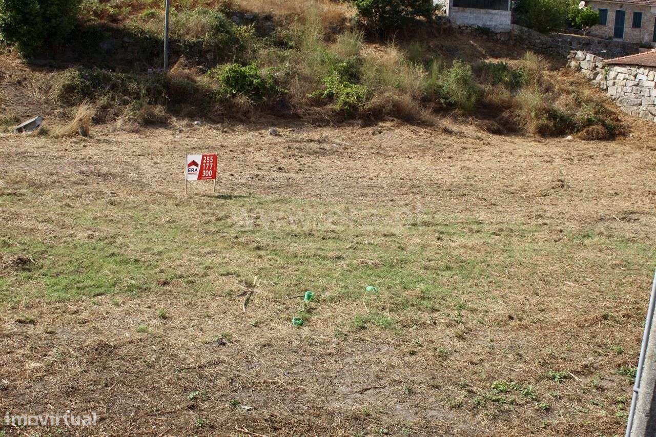 Terreno com projeto aprovado em Paredes - Grande imagem: 3/5