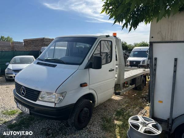 Mercedes-Benz SPRINTER - 2