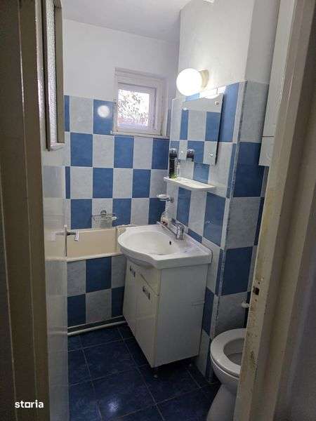 Proprietar - Vand apartament 2 camere semidecomandat - etaj 1/4 -Crang - Imagine principală: 4/8
