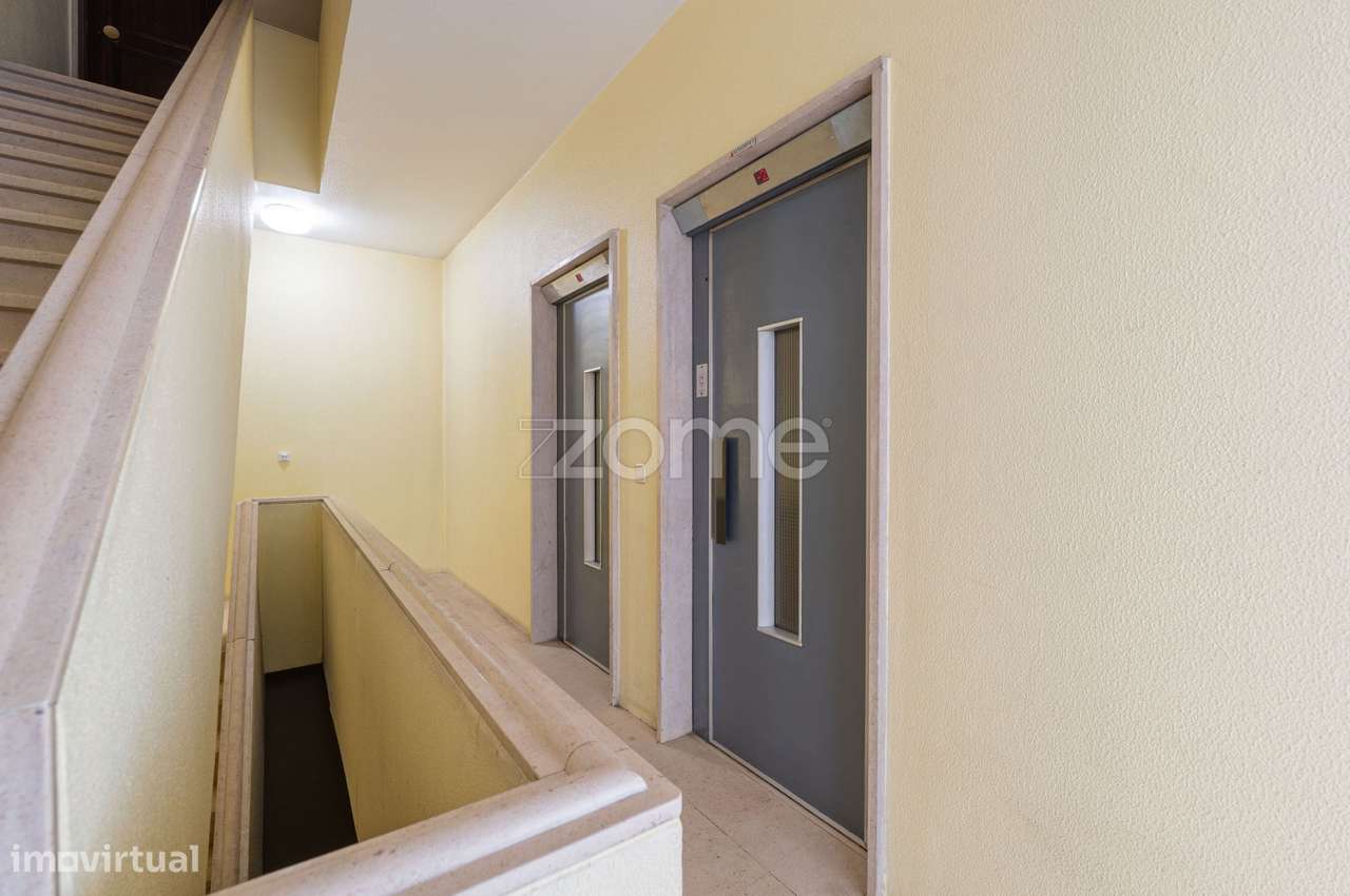 Apartamento T4 em Oeiras com vista mar-6