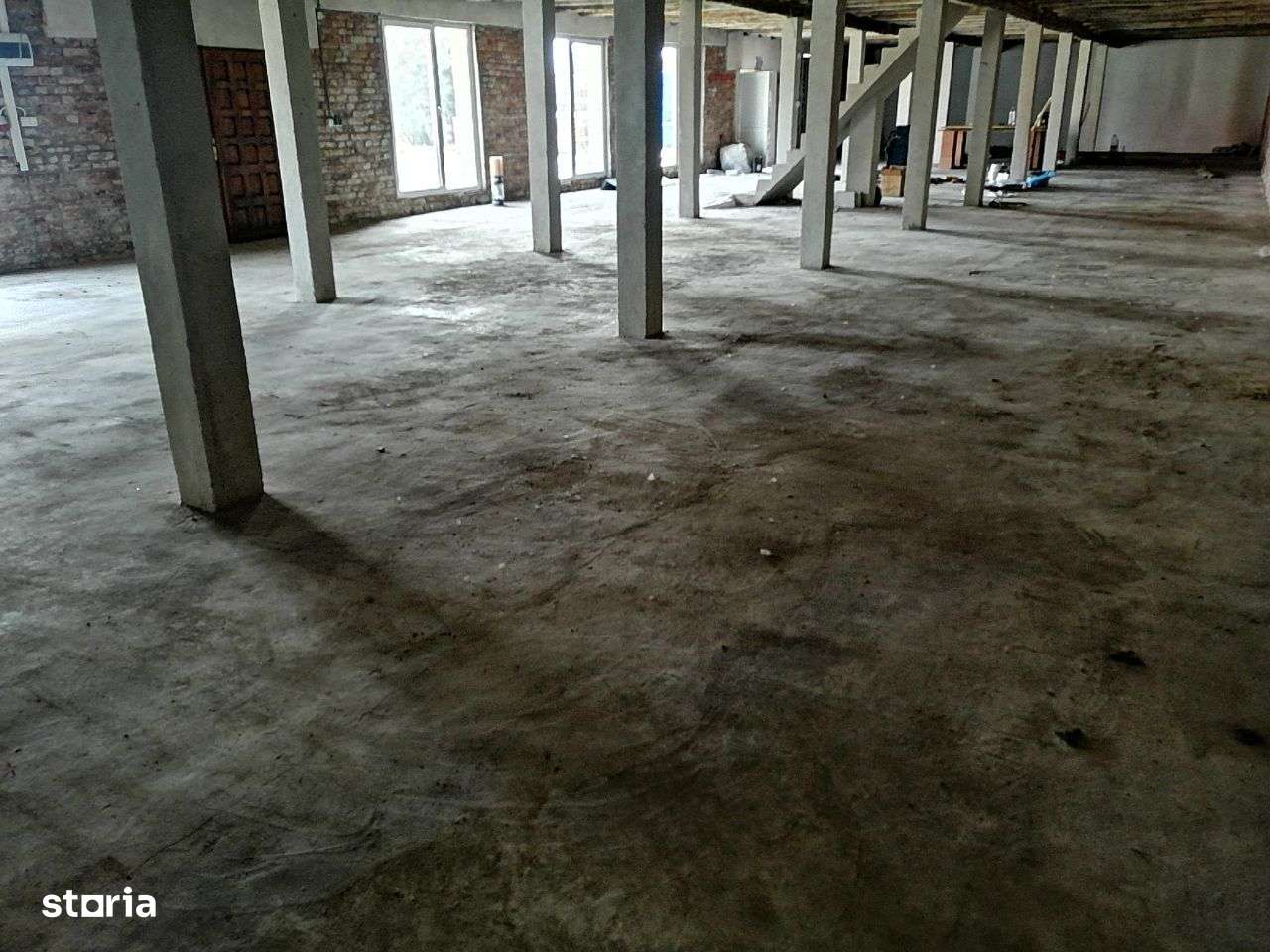 Depozit zona Brestei (Colosseum) 300mp utili + birouri - Imagine principală: 3/6