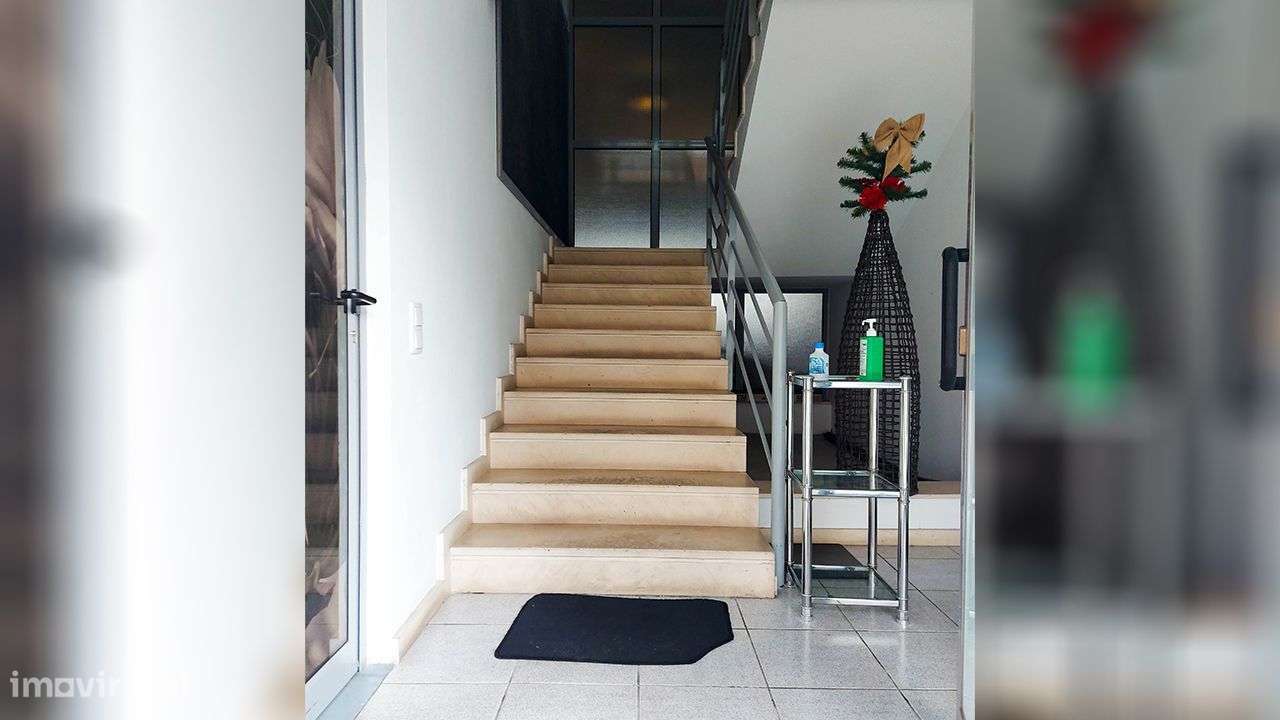 Pavilhão no Pq. Industrial das Sete Fontes, Braga - Grande imagem: 2/16