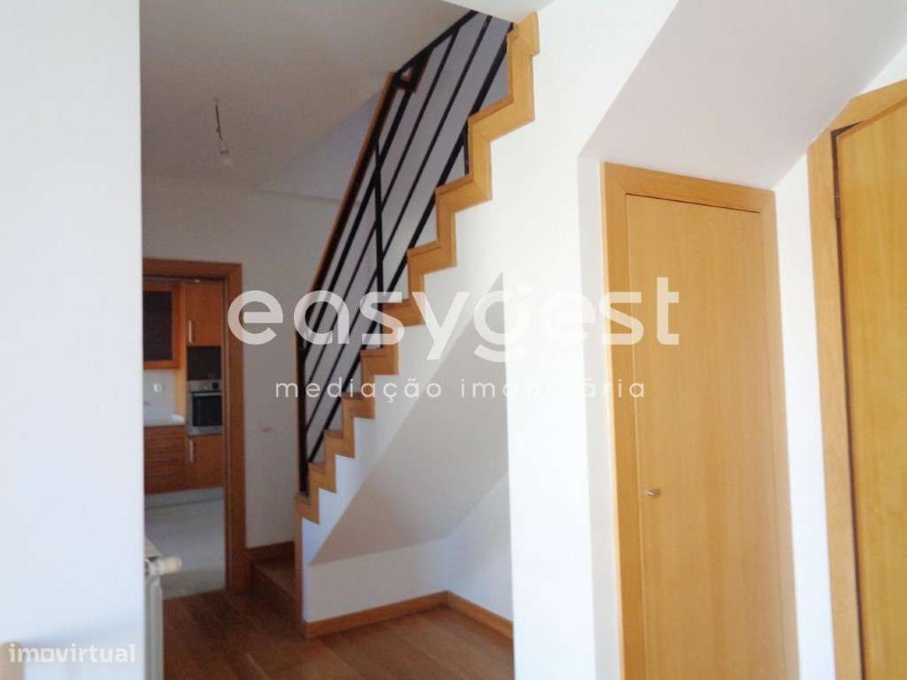 Apartamento T2 Triplex - Viseu - Grande imagem: 3/10