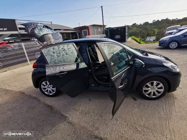 Peugeot 208 1.5 BlueHDi Signature - 14