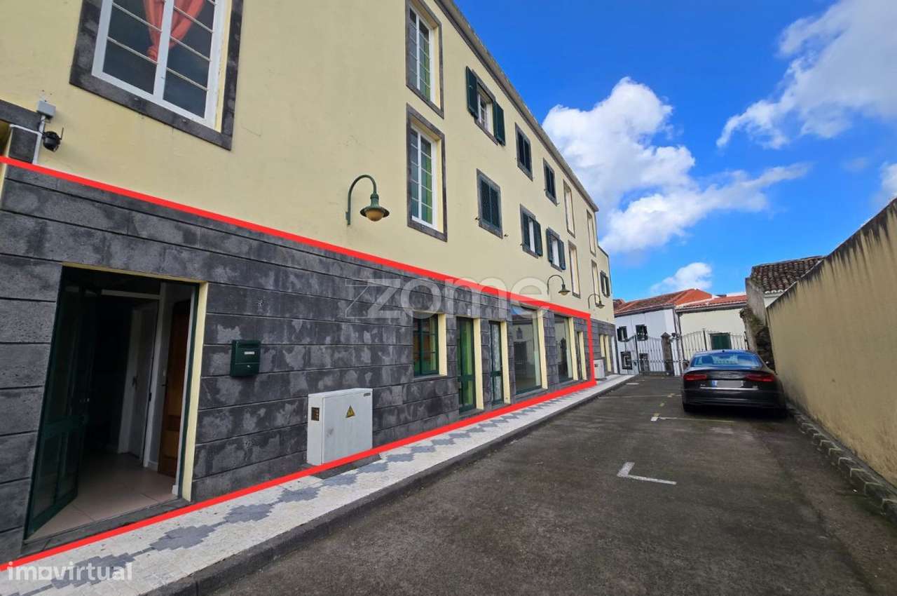 Espaço Comercial para Arrendamento – 250m² – Ribeira Grande - Grande imagem: 2/17