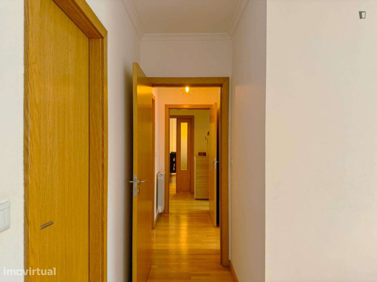 Apartamento com 2 quartos - localizado em Ramalde Porto - Grande imagem: 3/10