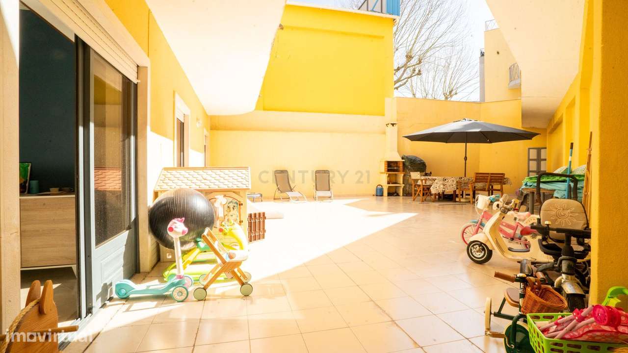 T3 com terraço e garagem-26