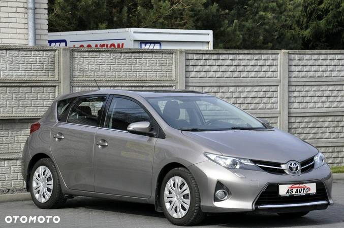 Toyota Auris 1.33 VVT-i Premium Comfort - 25