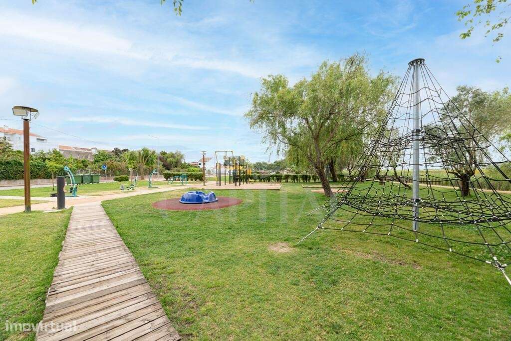 Apartamento T2 no centro de Samora Correia-23