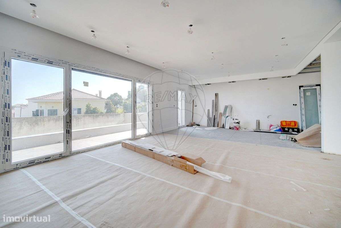 Moradia T5 para venda-12