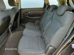 Kia Carens 1.7 CRDi L 7os - 26