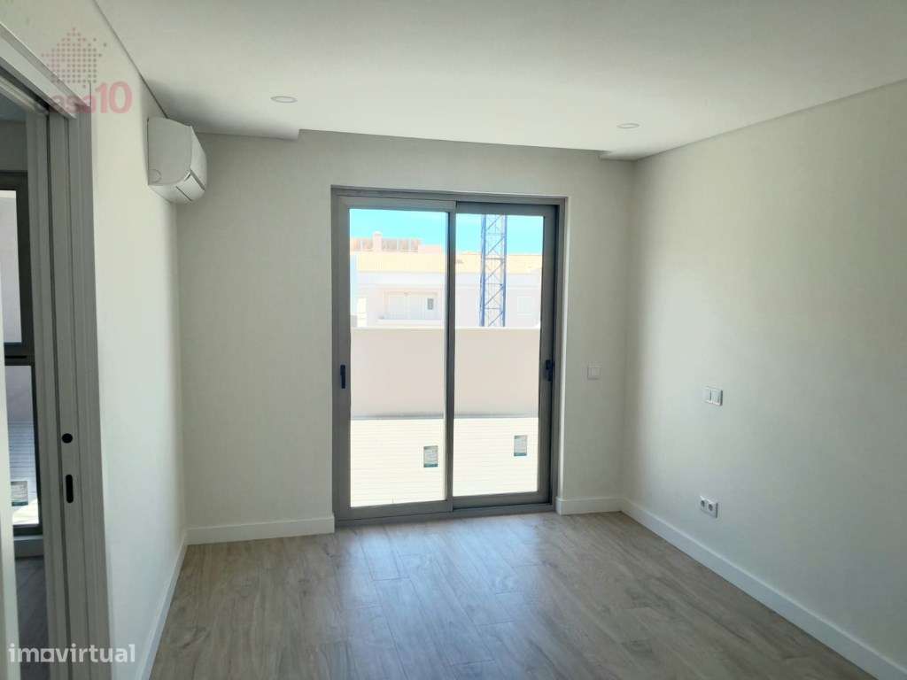 Apartamento T4 Duplex novo para venda em Almancil-14