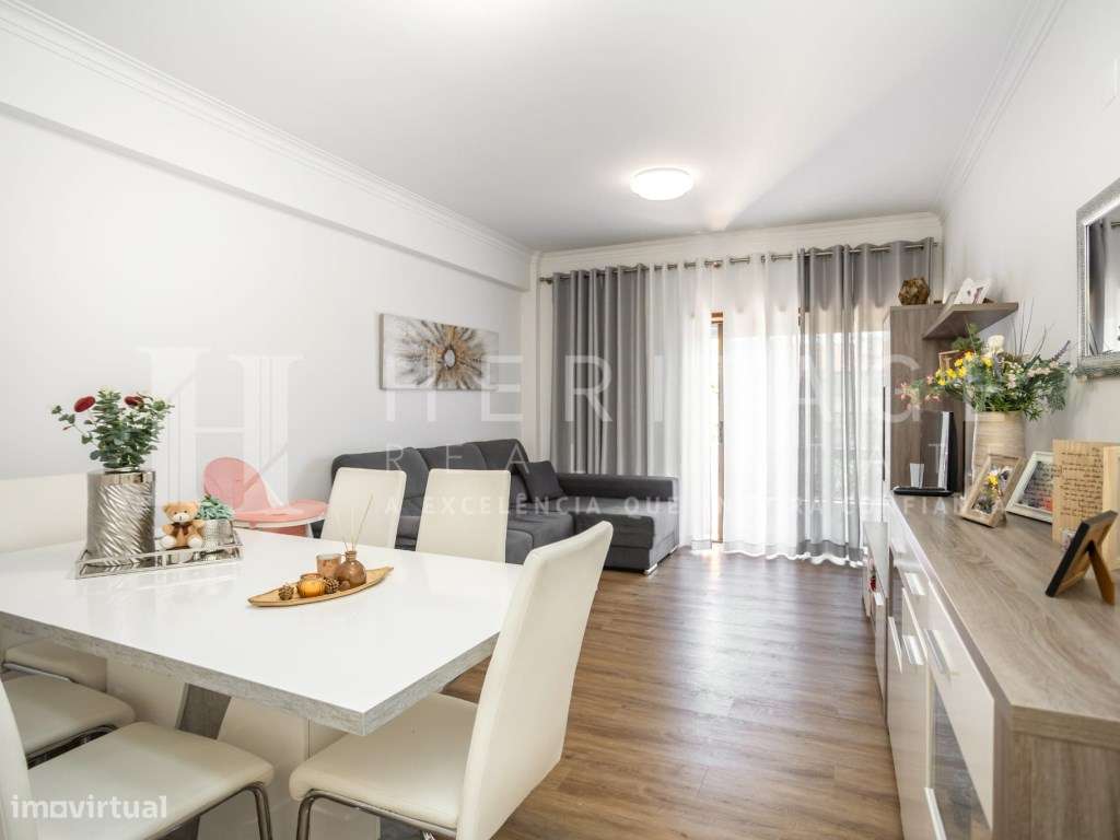 Apartamento T3 Remodelado com Suíte Baixa da Banheira-7
