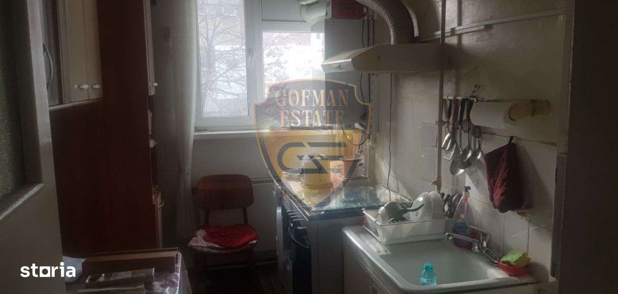 2 cam Constanta la 150m de City Mall, circular, et 3 / 4, balcon, cent - Imagine principală: 5/8