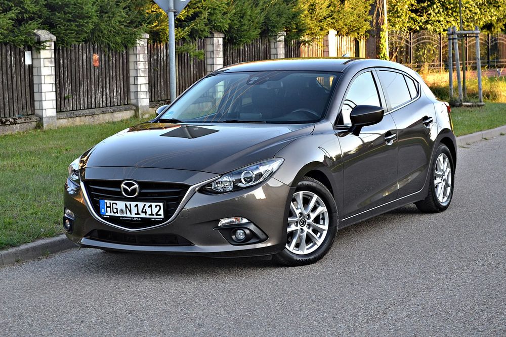 Mazda 3 III (2013-) SKYACTIV-G 120 Urban Limited 2015