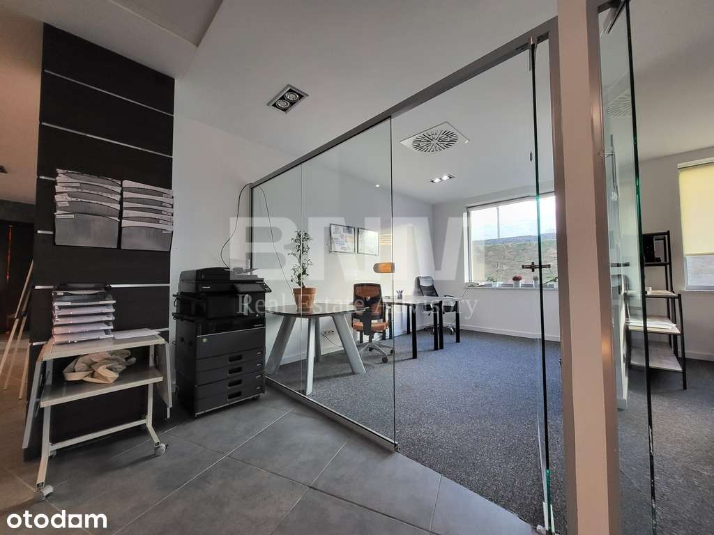 Przestronne biuro w doskonałej lokalizacji - Pełny obrazek: 5/13