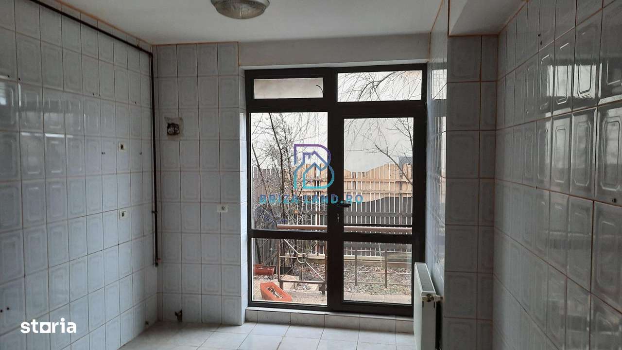 Vatra Noua, Sisesti, casa P+E+M, sup. 274mp 6 camere 4 bai teren 172mp - Imagine principală: 2/13