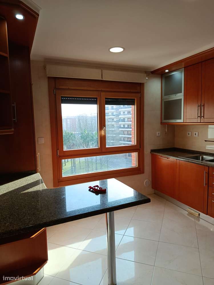 Apartamento, 118 m², Odivelas-12