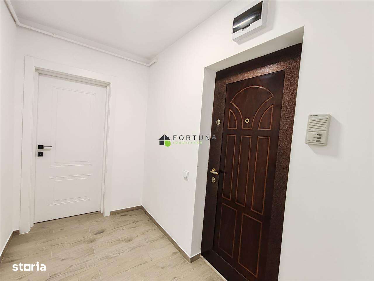 Apartament decomandat cu 2 camere Astra, renovat recent-9