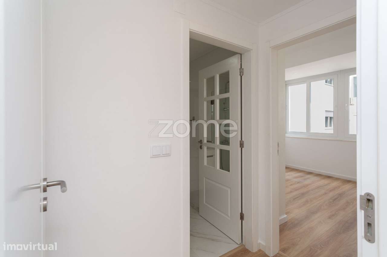 Apartamento T4 totalmente remodelado na Av. 5 de Outubro - Lisboa - Grande imagem: 4/44