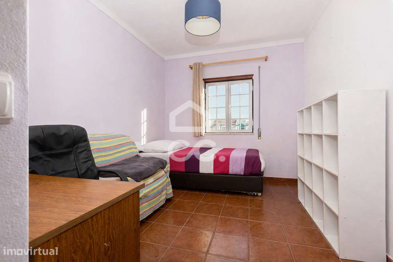 Moradia T3 c/ Garagem, Quintal e Terraço no Bairro da Casinha, em Évor-5
