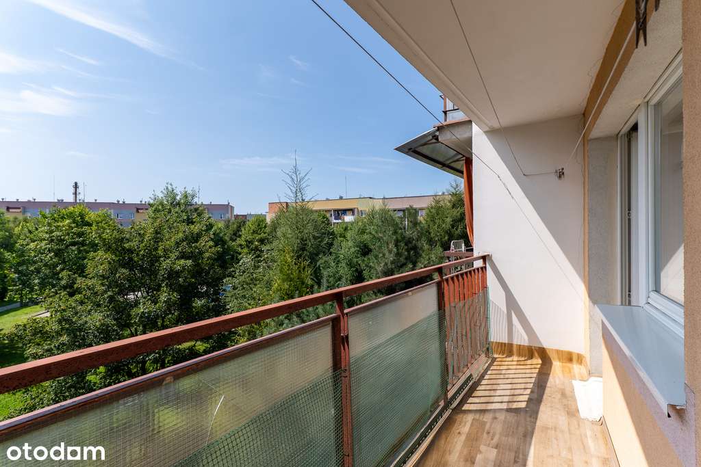 Przestronne 4-pokojowe mieszkanie z balkonem-12