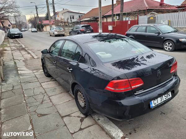 Volkswagen Passat 1.6 TDI BlueMotion - 4