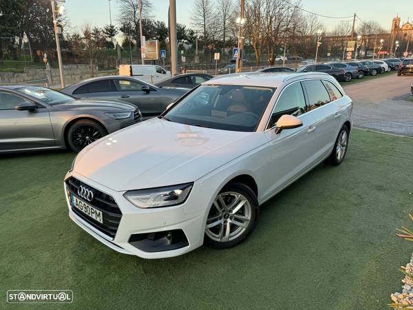 Audi A4 Avant 30 TDI S tronic - 4