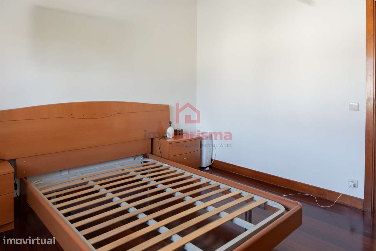 Moradia T4 em Guardizela, Guimarães-12