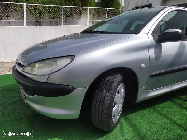 Peugeot 206 1.1 Color Line - 13