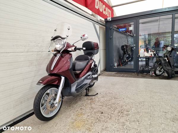 Piaggio Beverly - 2