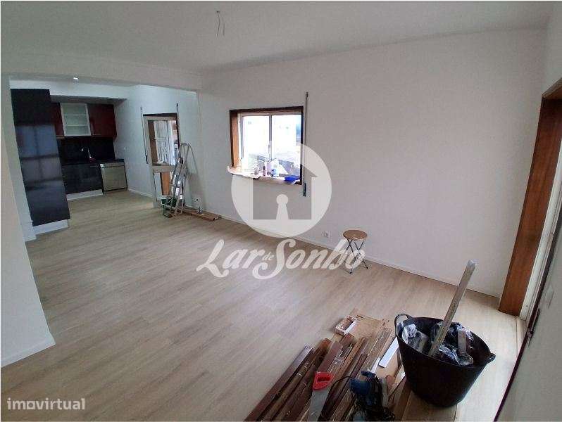 Apartamento T2, localizado, em Baguim do Monte, próximo ao metro da...-6