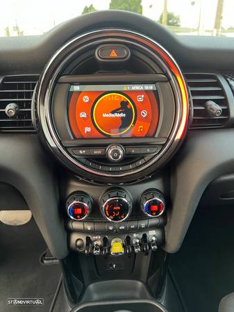 MINI Cooper SE Essential - 26