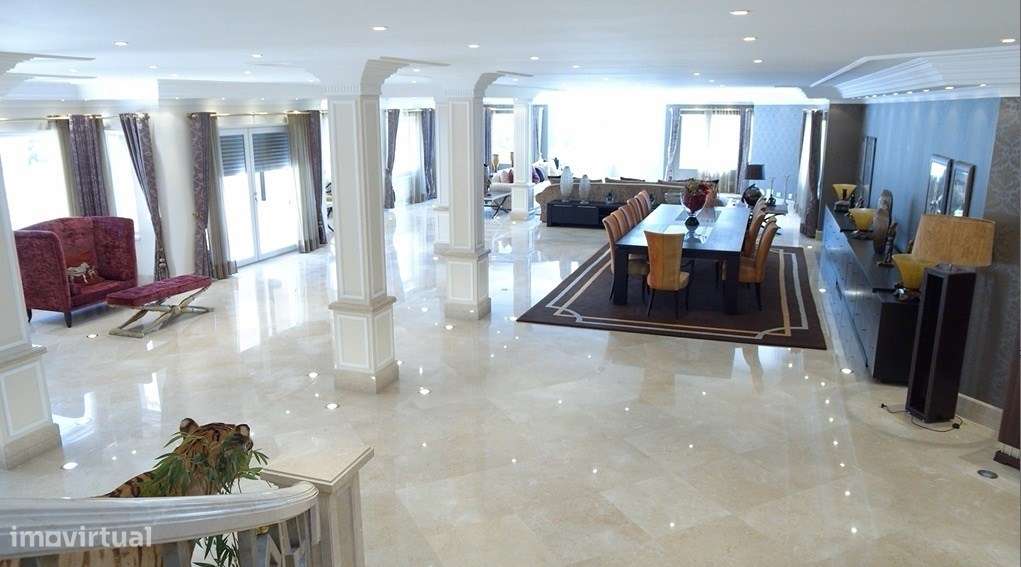 Villa exclusiva com vista para a serra de Sintra - Várzea de Sintra, S-33