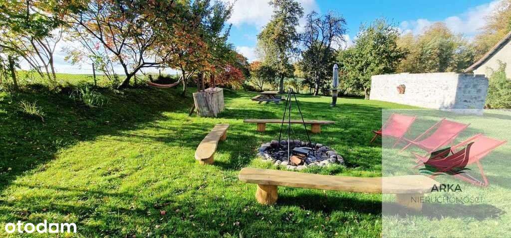 Urokliwy dom z duszą i dużą działką-13