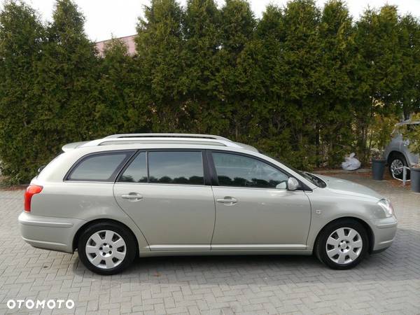 Toyota Avensis 2.0 D-4D - 8