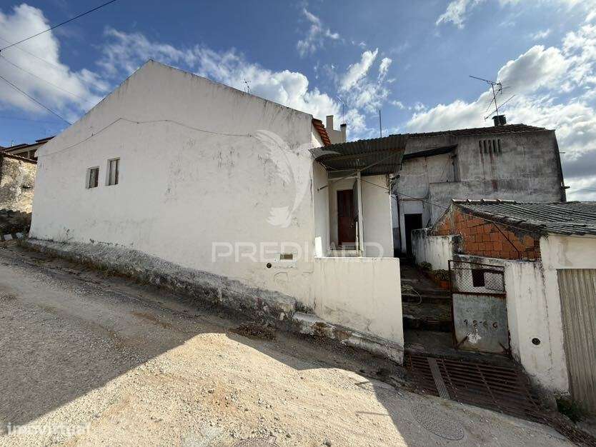 MORADIA T3 EM AMIAIS DE BAIXO – O REFÚGIO PERFEITO ENTRE O CAMPO E... - Grande imagem: 4/33