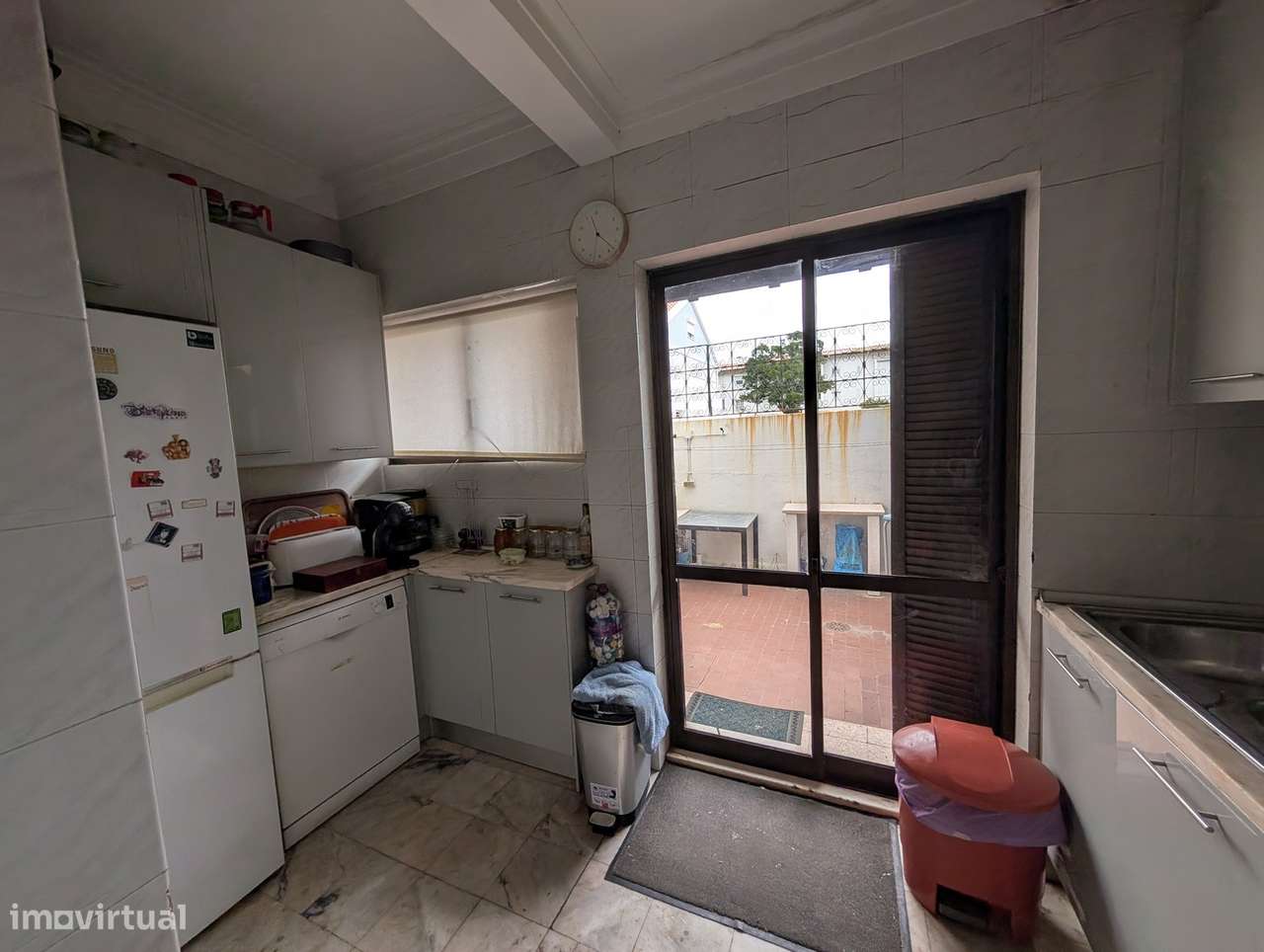 Excelente moradia centro Costa Caparica-36