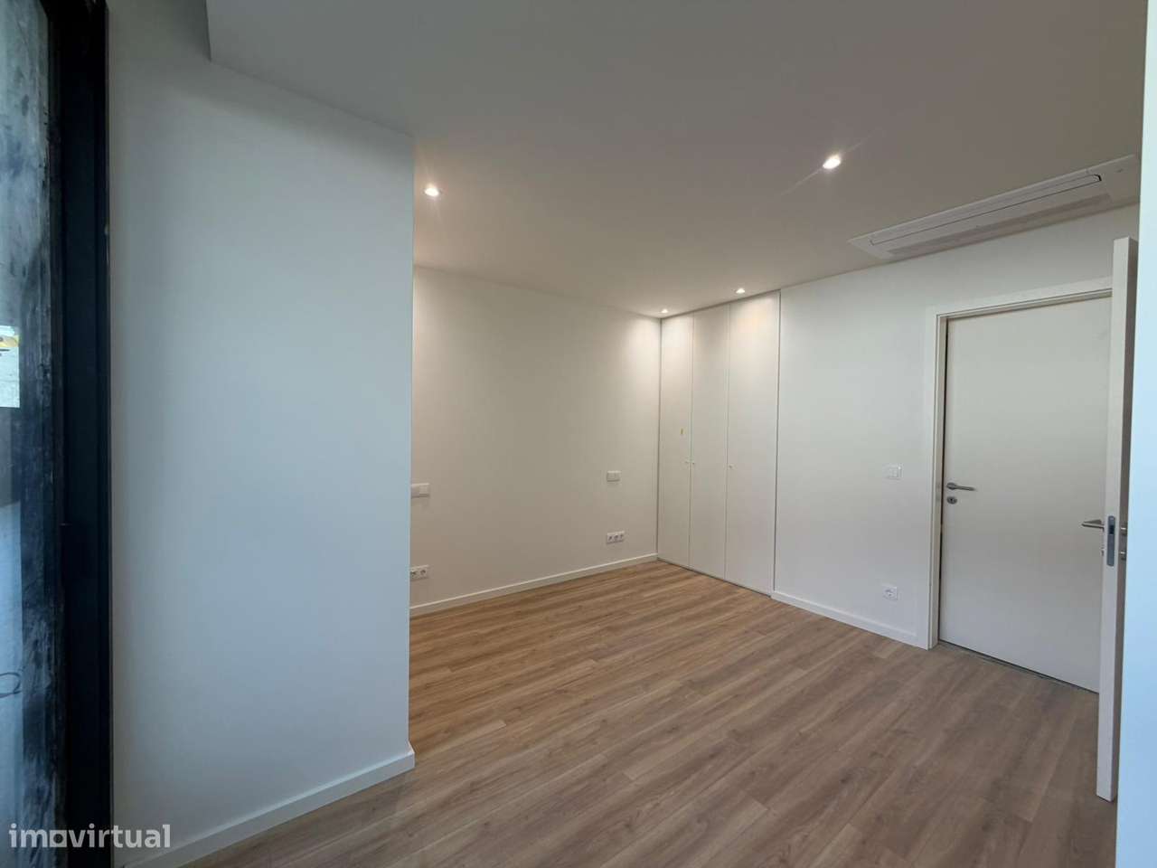 Apartamento T1 Novo em Santa Marinha (VL8)/Linha Rubi-13