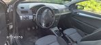 Opel Astra III GTC 1.9 CDTI - 7