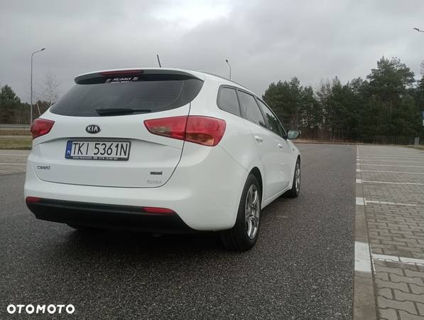 Kia Ceed Cee'd 1.6 CRDi M - 16