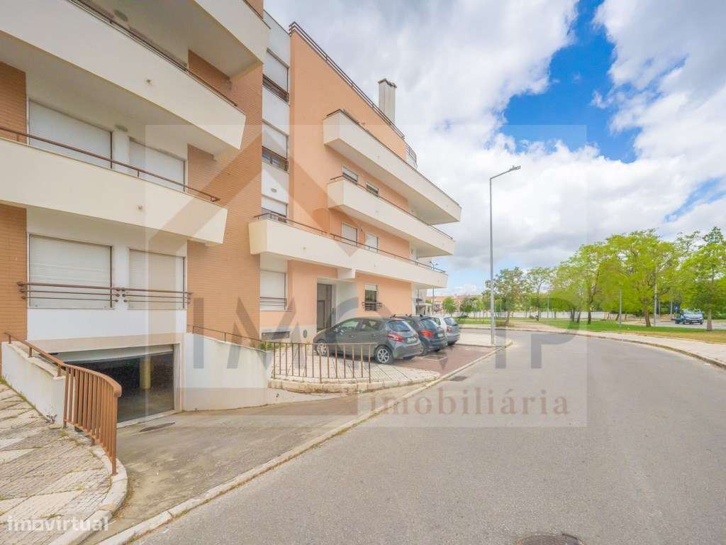Excelente T2 localizado numa das melhores zonas do Pinhal Novo.-30